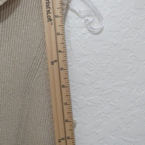 Raisey* Women's Short Sleeve Cowl Neck Straight Hem Ribbed Metallic Blouse~Large - Picture 8 of 9